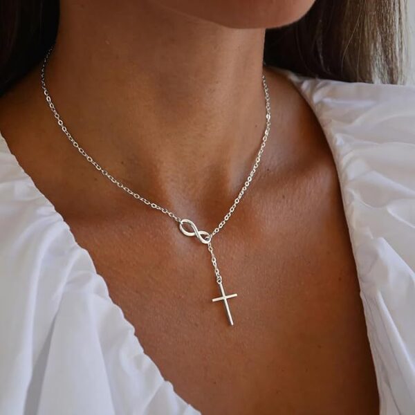Cross-border Explosions Simple 8-character Cross Necklace Jewelry European and American Women's Fashion Explosions Clavicle Chain