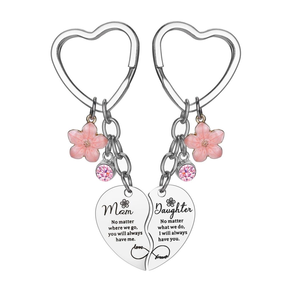 Mother's Day Keychain Women's Rose Gold Engraved Flower Pendant Keychain Love Puzzle Keychain Set