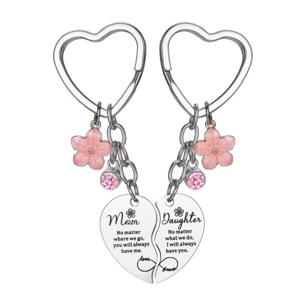 Mother's Day Keychain Women's Rose Gold Engraved Flower Pendant Keychain Love Puzzle Keychain Set