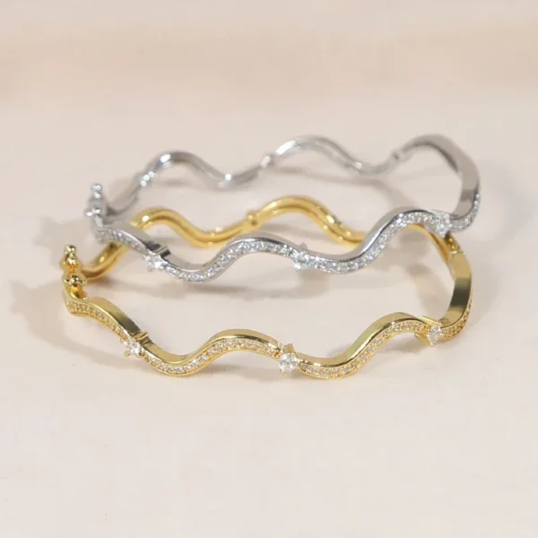 Wave Band Bangle Bracelet For Women Fashion Sparking Bling Paved 5A CZ Hand Jewelry